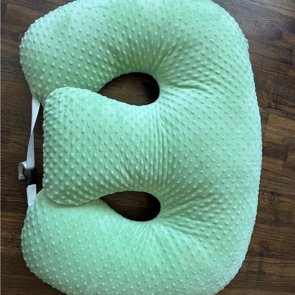 TWIN Z PILLOW